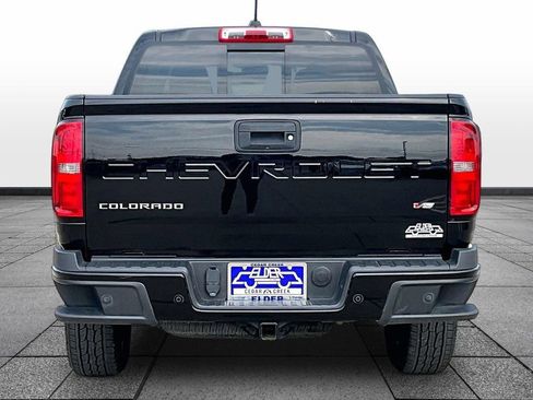 Used 2021 Chevrolet Colorado Z71 w/ Safety Package RWD image 4