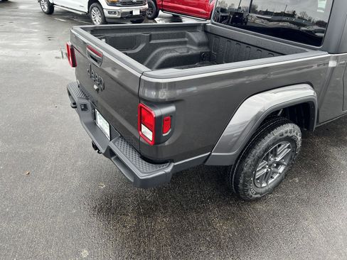 New 2026 Jeep Gladiator Sport image 45