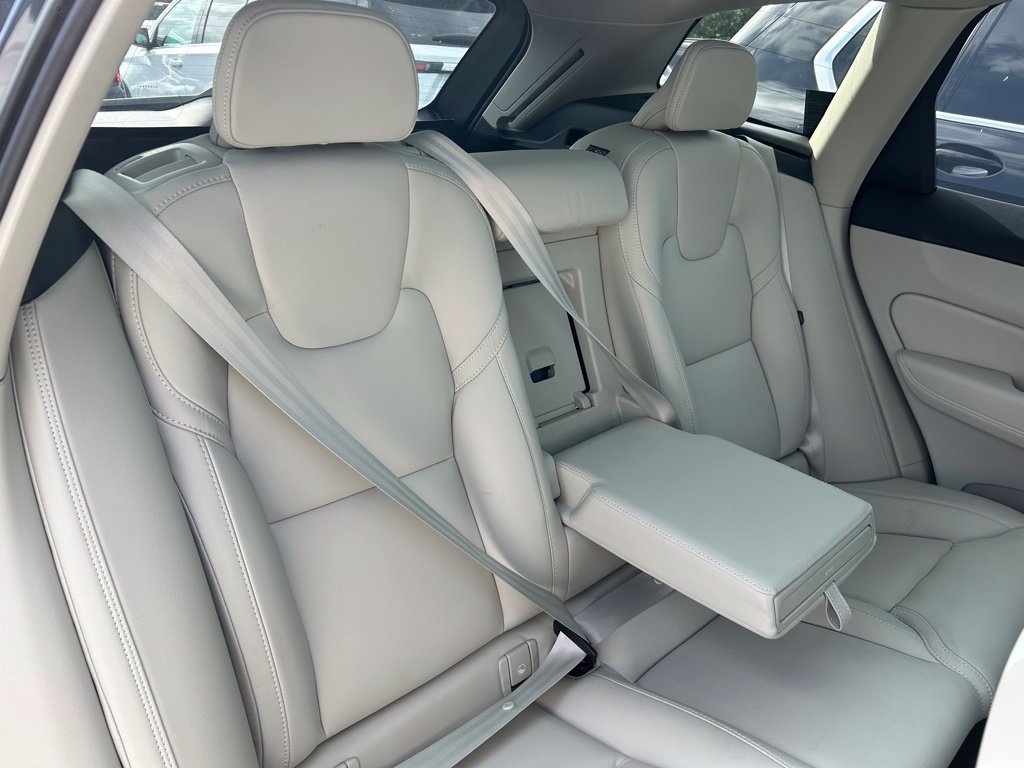 Used 2023 Volvo XC60 B5 Ultimate w/ Climate Package AWD/4WD image 47