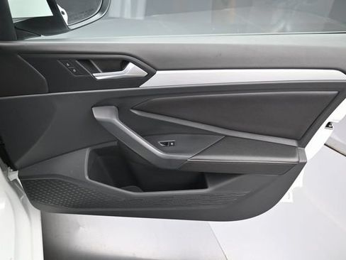 Certified 2026 Volkswagen Jetta Sport FWD image 31