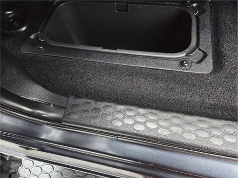 Used 2014 RAM 1500 Sport w/ Sport Premium Group image 28