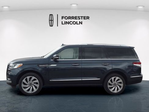 Certified 2024 Lincoln Navigator Reserve AWD/4WD image 6
