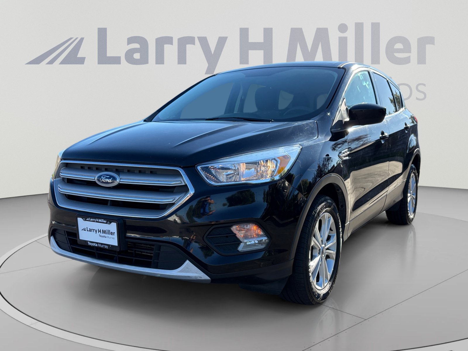 Used 2019 Ford Escape SE AWD/4WD image 1