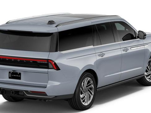 New 2026 Lincoln Navigator L Reserve AWD/4WD image 26
