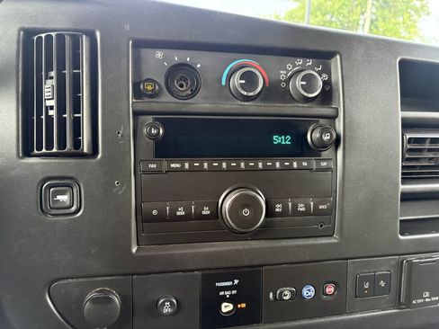 Used 2019 Chevrolet Express 3500 LT w/ LT Preferred Equipment Group RWD image 34