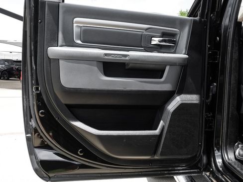 Used 2017 RAM 3500 Big Horn AWD/4WD image 46