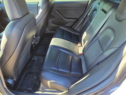 Used 2019 Tesla Model 3 Long Range image 14
