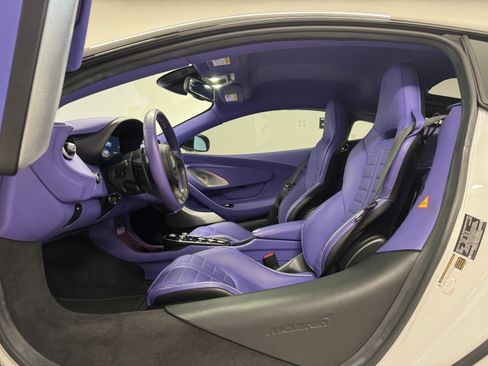 Used 2025 McLaren GTS RWD image 9