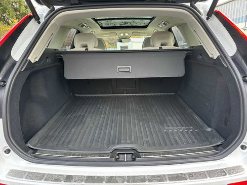 Used 2025 Volvo XC60 B5 Plus w/ Protection Package Premier image 14
