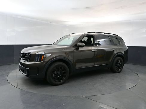 Certified 2024 Kia Telluride SX X-Pro AWD/4WD image 2