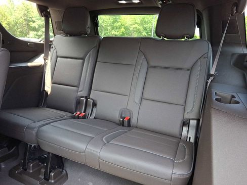 Used 2023 GMC Yukon Denali AWD/4WD image 13