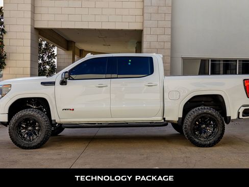 Used 2024 GMC Sierra 1500 AT4 w/ Technology Package image 6