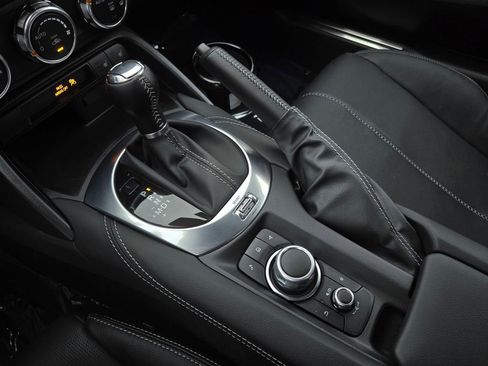 Certified 2025 MAZDA MX-5 Miata Grand Touring RWD image 14