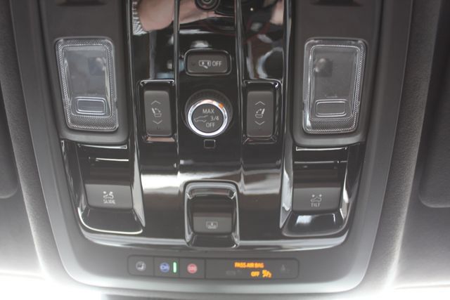 Used 2025 Cadillac Escalade ESV Sport Platinum w/ LPO, Floor Liner Package AWD/4WD image 37