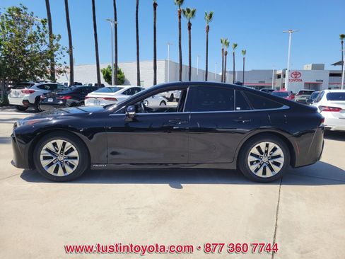 Certified 2023 Toyota Mirai w/ Advanced Technology Package RWD image 7
