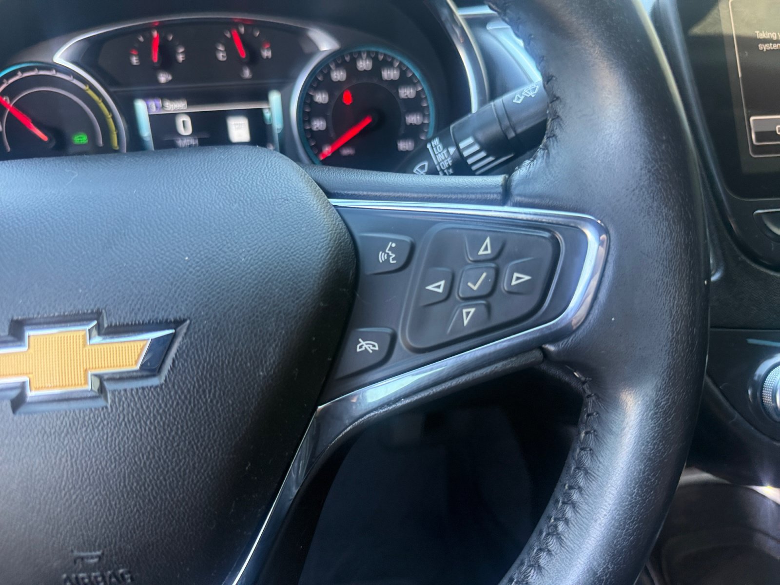 Used 2018 Chevrolet Malibu Hybrid w/ Leather Package FWD image 18