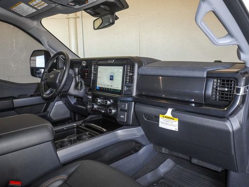 New 2026 Ford F250 Lariat w/ Black Appearance Package AWD/4WD image 39