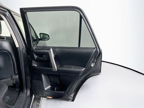 Used 2014 Toyota 4Runner Limited RWD image 31
