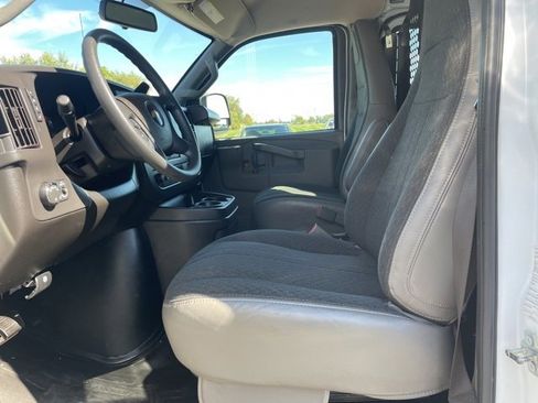 Used 2024 Chevrolet Express 2500 w/ Driver Convenience Package image 14
