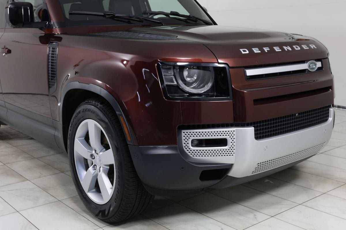 Used 2023 Land Rover Defender 130 First Edition AWD/4WD image 38