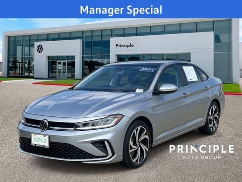 New 2025 Volkswagen Jetta SEL image 1