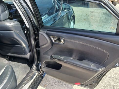 Used 2014 Toyota Avalon Limited image 13