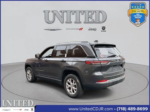Used 2022 Jeep Grand Cherokee Limited image 6
