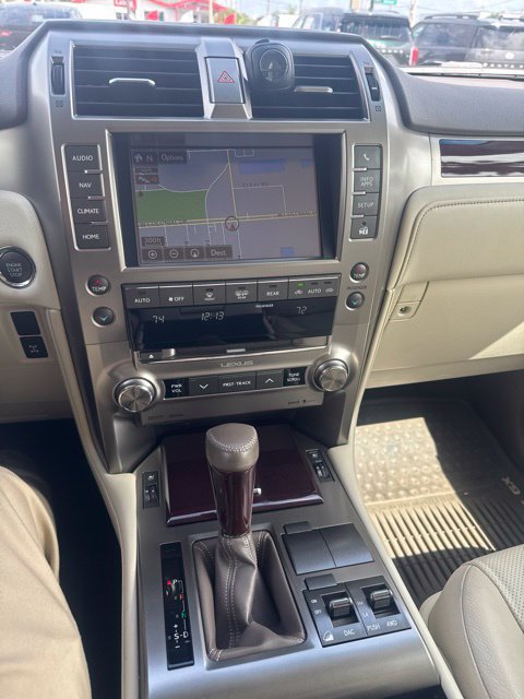 Used 2018 Lexus GX 460 Premium w/ Premium Package AWD/4WD image 7