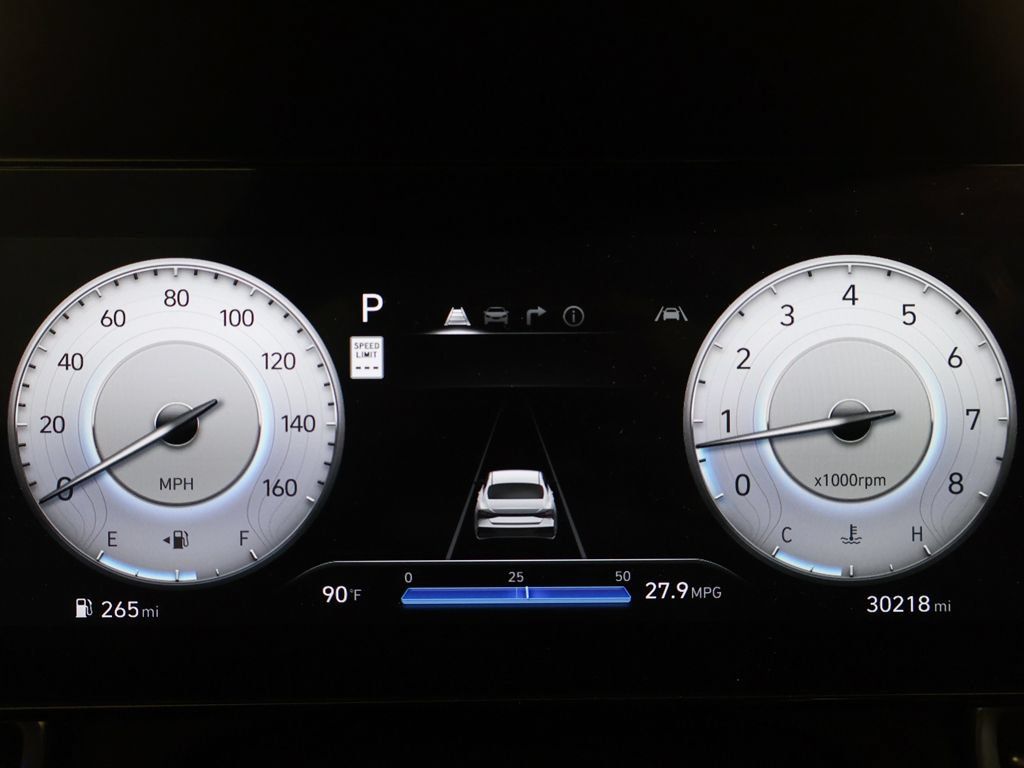 Used 2024 Hyundai Elantra SEL FWD image 32