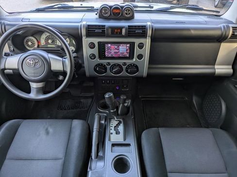 Used 2010 Toyota FJ Cruiser 4WD image 15