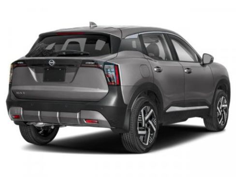 Used 2025 Nissan Kicks SV FWD image 5