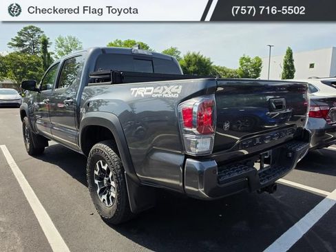 Used 2023 Toyota Tacoma TRD Off-Road w/ Technology Package AWD/4WD image 4