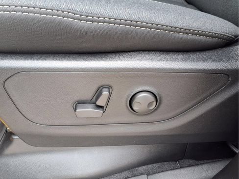 New 2026 RAM 1500 Big Horn AWD/4WD image 16