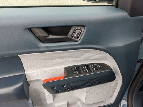 Used 2023 Ford Maverick XLT image 19