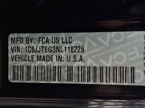 Used 2022 Jeep Gladiator Mojave w/ Cold Weather Group image 29