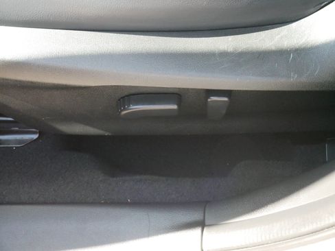 Used 2021 Subaru Crosstrek Hybrid w/ Moonroof Package w/Navigation AWD/4WD image 20