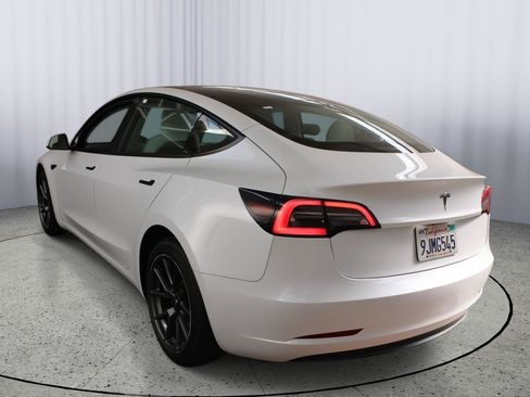 Used 2023 Tesla Model 3 Standard Range RWD image 7