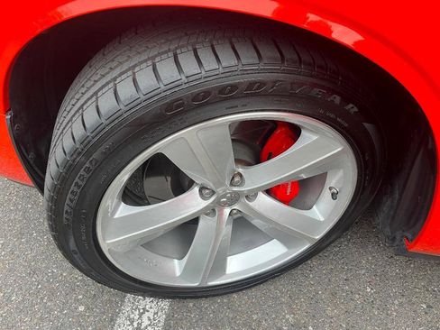 Used 2009 Dodge Challenger SRT8 RWD image 11
