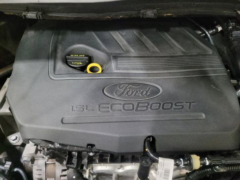 Used 2017 Ford Escape SE w/ Equipment Group 201A AWD/4WD image 30