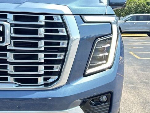 New 2026 GMC Yukon Denali w/ Advanced Technology Package AWD/4WD image 3