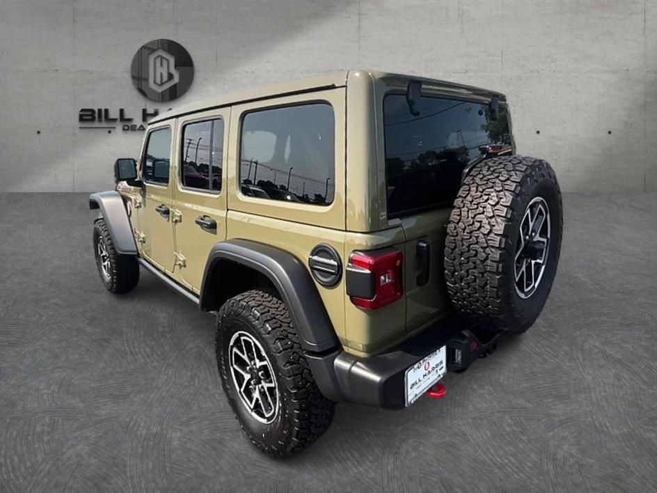 Used 2025 Jeep Wrangler Unlimited Rubicon w/ Convenience Group AWD/4WD image 9