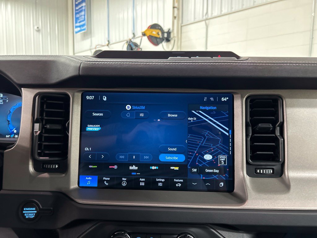 Certified 2026 Ford Bronco Outer Banks AWD/4WD image 18
