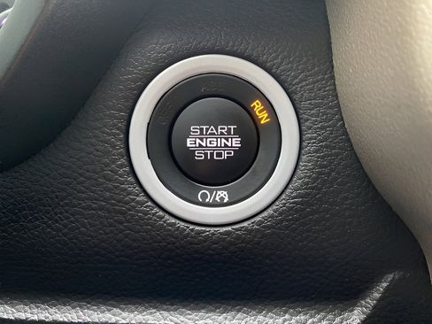 Used 2022 RAM 1500 Laramie image 23