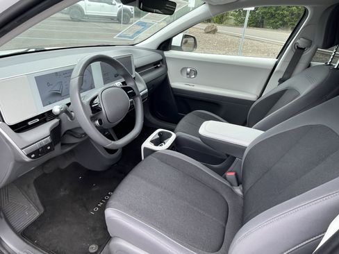 Used 2024 Hyundai Ioniq 5 SEL RWD image 9