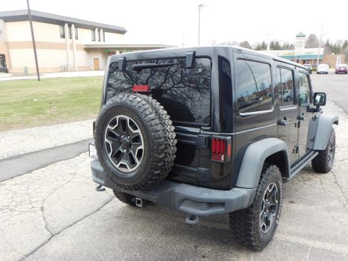Used 2016 Jeep Wrangler Unlimited Rubicon image 7