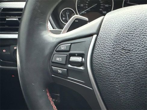 Used 2018 BMW 330i xDrive Sedan image 21