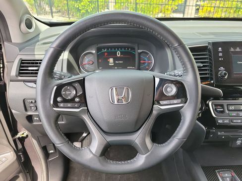 Used 2022 Honda Pilot Touring image 30