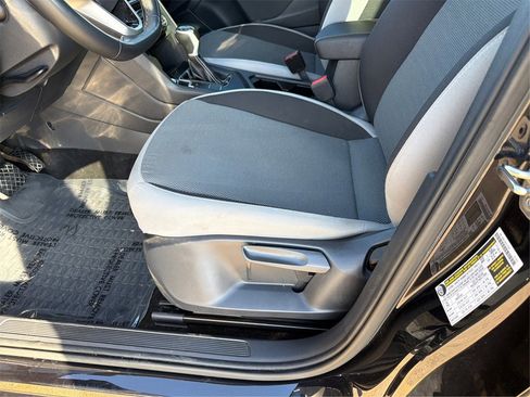 Used 2024 Volkswagen Taos S w/ MDO Package image 19