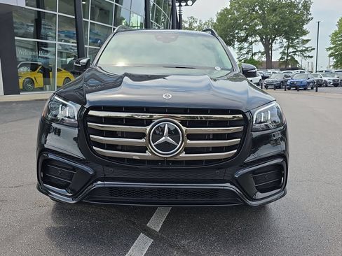 Used 2026 Mercedes-Benz GLS 450 4MATIC image 8
