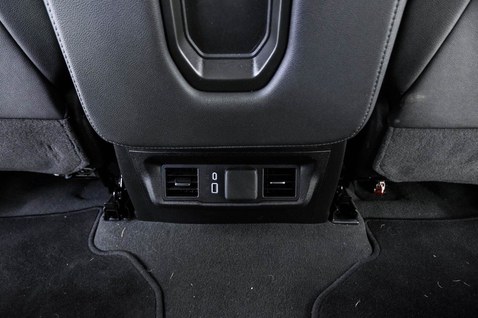 Used 2025 GMC Sierra 1500 SLT RWD image 17